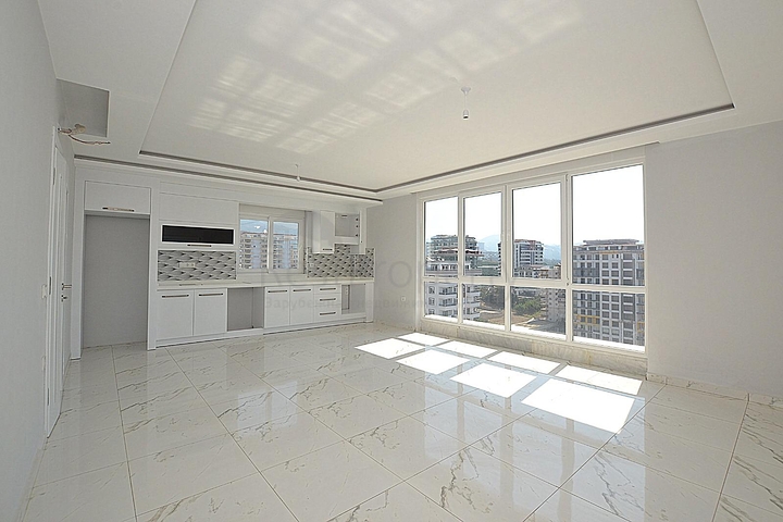 اطلالة بحر - دوبلكس 4 غرف وصالة - مجمع فاخر -في محمودلار / الانيا