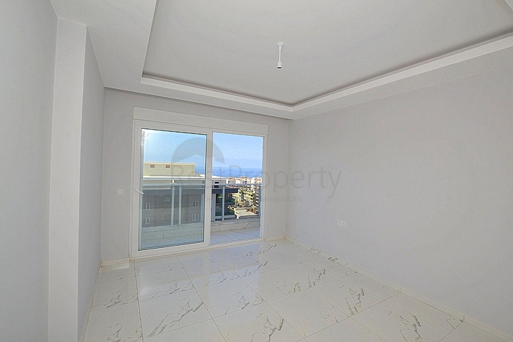 اطلالة بحر - دوبلكس 4 غرف وصالة - مجمع فاخر -في محمودلار / الانيا