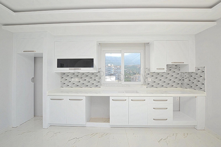 اطلالة بحر - دوبلكس 4 غرف وصالة - مجمع فاخر -في محمودلار / الانيا