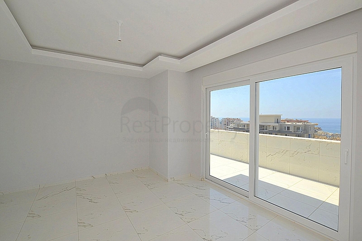 اطلالة بحر - دوبلكس 4 غرف وصالة - مجمع فاخر -في محمودلار / الانيا