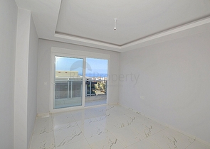 اطلالة بحر - دوبلكس 4 غرف وصالة - مجمع فاخر -في محمودلار / الانيا