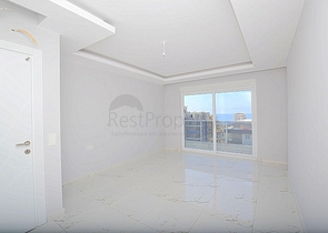 اطلالة بحر - دوبلكس 4 غرف وصالة - مجمع فاخر -في محمودلار / الانيا