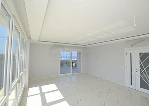 اطلالة بحر - دوبلكس 4 غرف وصالة - مجمع فاخر -في محمودلار / الانيا