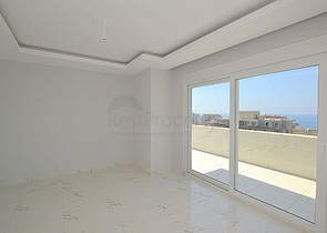 اطلالة بحر - دوبلكس 4 غرف وصالة - مجمع فاخر -في محمودلار / الانيا