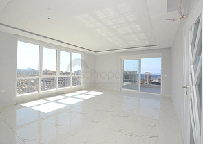 اطلالة بحر - دوبلكس 4 غرف وصالة - مجمع فاخر -في محمودلار / الانيا