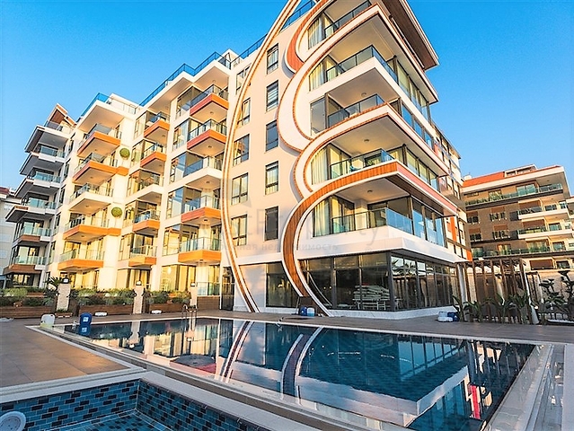 مجمع على البحر مباشرة في كاستل - شقة غرفة وصالة مفروشة بأناقة -في كاستل / الانيا 