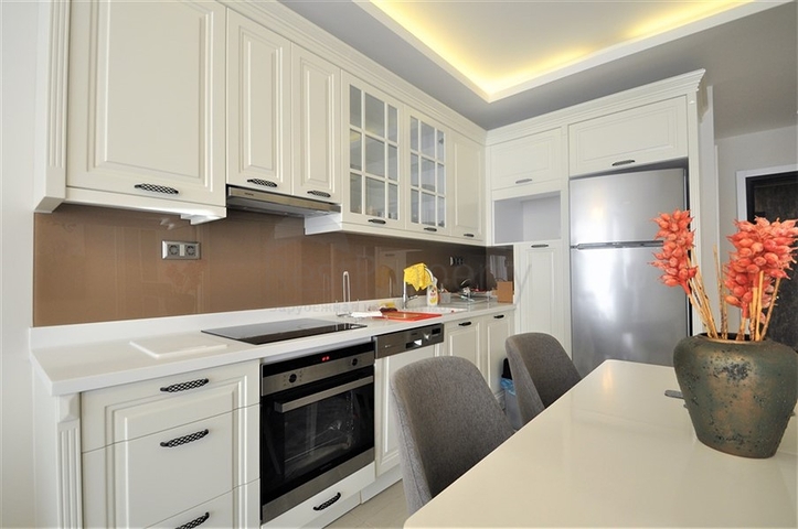 مجمع على البحر مباشرة في كاستل - شقة غرفة وصالة مفروشة بأناقة -في كاستل / الانيا 