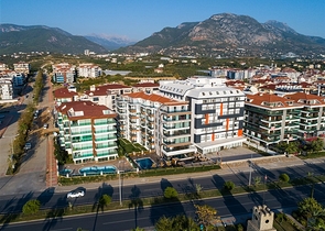 مجمع على البحر مباشرة في كاستل - شقة غرفة وصالة مفروشة بأناقة -في كاستل / الانيا 