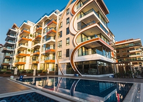 مجمع على البحر مباشرة في كاستل - شقة غرفة وصالة مفروشة بأناقة -في كاستل / الانيا 