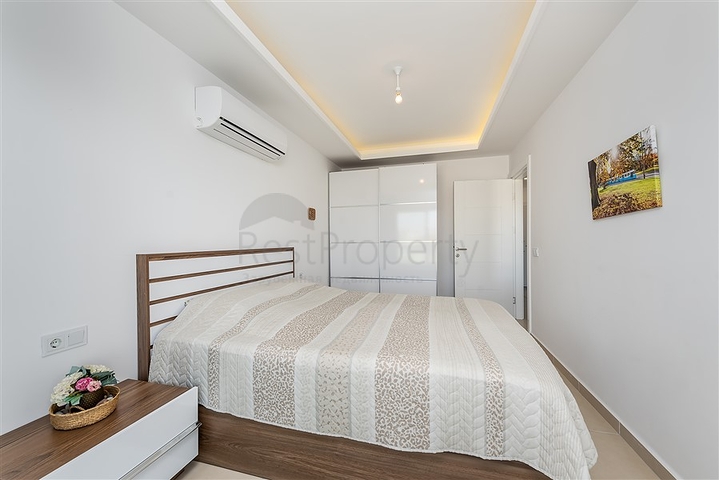 شقة اطلالة بحر - غرفة وصالة -ضمن مجمع بخدمات 5 نجوم -في افسلار / الانيا 