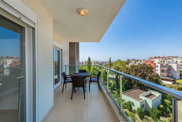 شقة اطلالة بحر - غرفة وصالة -ضمن مجمع بخدمات 5 نجوم -في افسلار / الانيا 