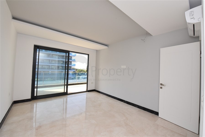 شقق فاخرة في الانيا - دوبلكس واسعة - ضمن مجمع حديث -في كارجيجاك / الانيا 