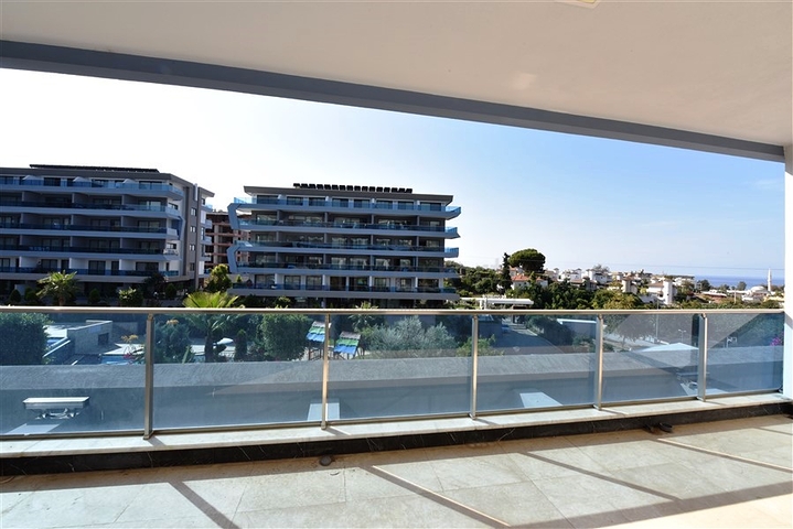 شقق فاخرة في الانيا - دوبلكس واسعة - ضمن مجمع حديث -في كارجيجاك / الانيا 