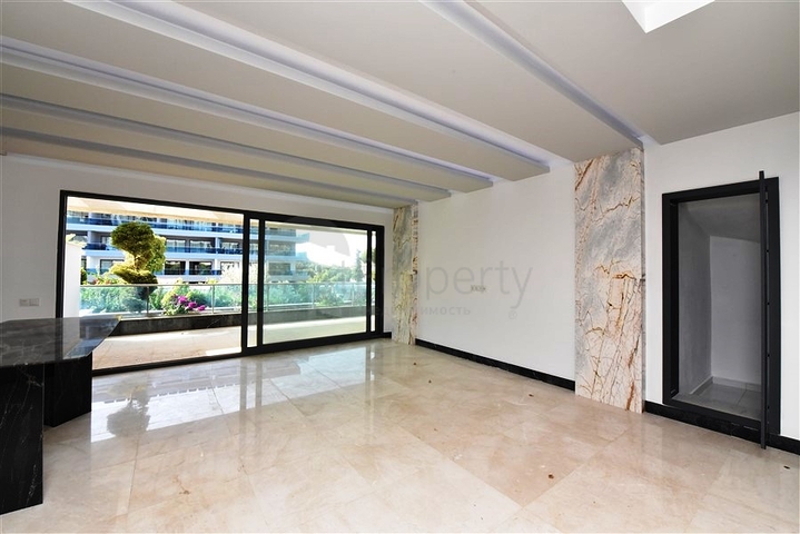 شقق فاخرة في الانيا - دوبلكس واسعة - ضمن مجمع حديث -في كارجيجاك / الانيا 