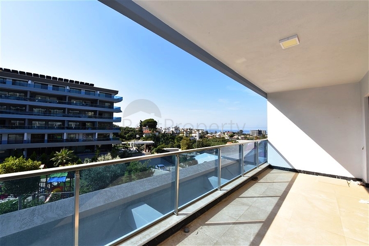 شقق فاخرة في الانيا - دوبلكس واسعة - ضمن مجمع حديث -في كارجيجاك / الانيا 