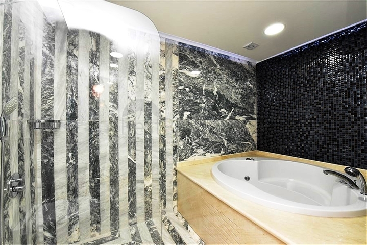 شقق فاخرة في الانيا - دوبلكس واسعة - ضمن مجمع حديث -في كارجيجاك / الانيا 