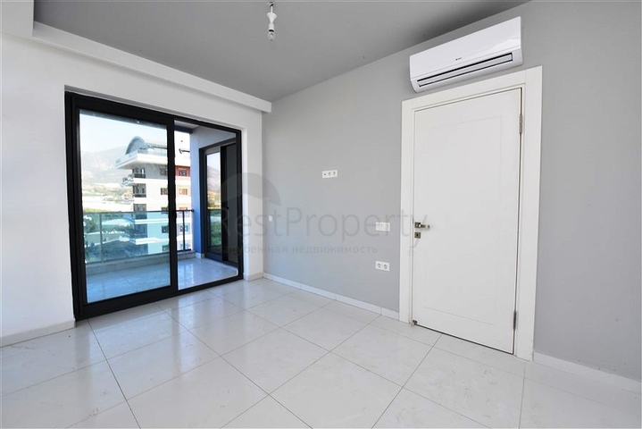 شقة اطلالة بحر - ضمن مجمع 5 نجوم - تصميم 1+2 - في كارجيجاك / الانيا 