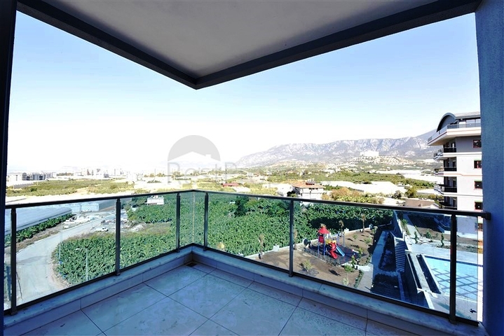 شقة اطلالة بحر - ضمن مجمع 5 نجوم - تصميم 1+2 - في كارجيجاك / الانيا 