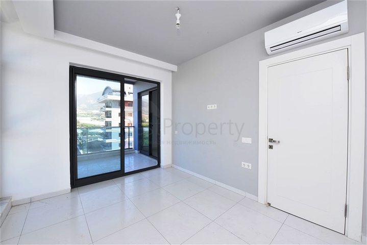 شقة اطلالة بحر - ضمن مجمع 5 نجوم - تصميم 1+2 - في كارجيجاك / الانيا 