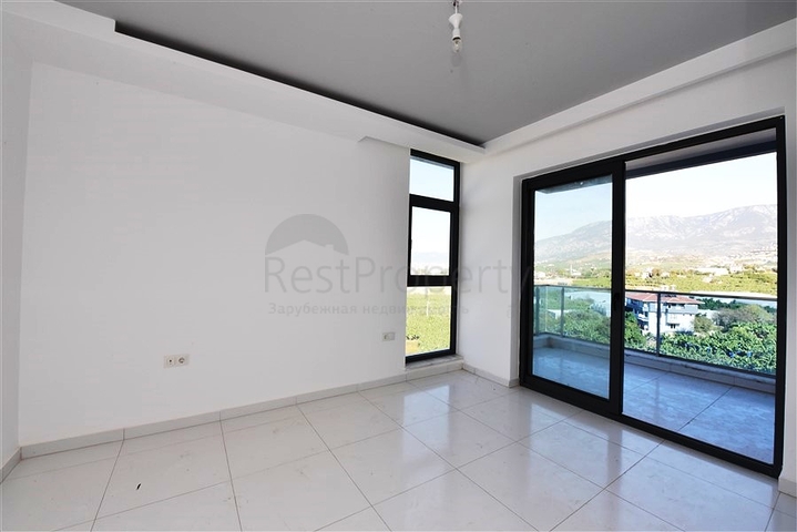 شقة اطلالة بحر - ضمن مجمع 5 نجوم - تصميم 1+2 - في كارجيجاك / الانيا 