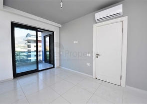 شقة اطلالة بحر - ضمن مجمع 5 نجوم - تصميم 1+2 - في كارجيجاك / الانيا 