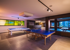 شقة اطلالة بحر - ضمن مجمع 5 نجوم - تصميم 1+2 - في كارجيجاك / الانيا 