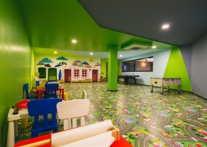 شقة اطلالة بحر - ضمن مجمع 5 نجوم - تصميم 1+2 - في كارجيجاك / الانيا 