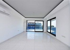 شقة اطلالة بحر - ضمن مجمع 5 نجوم - تصميم 1+2 - في كارجيجاك / الانيا 