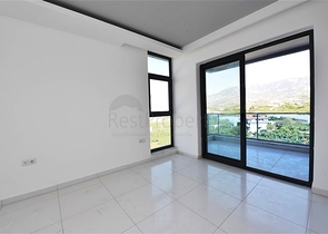 شقة اطلالة بحر - ضمن مجمع 5 نجوم - تصميم 1+2 - في كارجيجاك / الانيا 