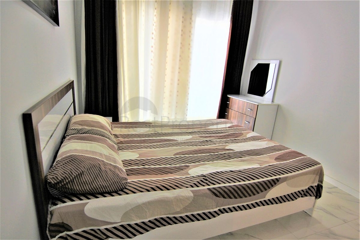 شقق اطلالة بحر في الانيا - غرفة وصالة مفروشة -محمودلار / الانيا 