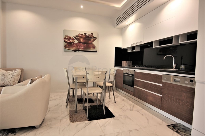 شقق اطلالة بحر في الانيا - غرفة وصالة مفروشة -محمودلار / الانيا 