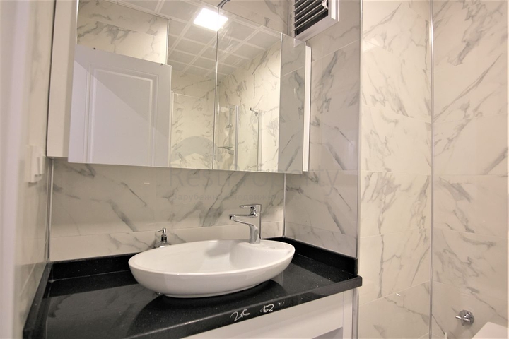 شقق اطلالة بحر في الانيا - غرفة وصالة مفروشة -محمودلار / الانيا 