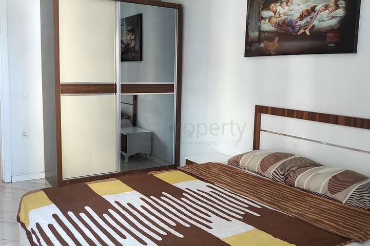 شقق اطلالة بحر في الانيا - غرفة وصالة مفروشة -محمودلار / الانيا 