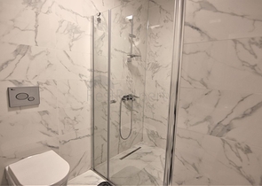 شقق اطلالة بحر في الانيا - غرفة وصالة مفروشة -محمودلار / الانيا 