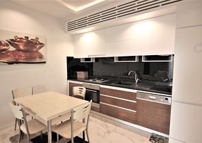 شقق اطلالة بحر في الانيا - غرفة وصالة مفروشة -محمودلار / الانيا 