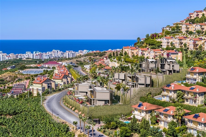 فلل للبيع بالاقساط في الانيا - مجمع قيد الانشاء -في كارجيجاك / الانيا 