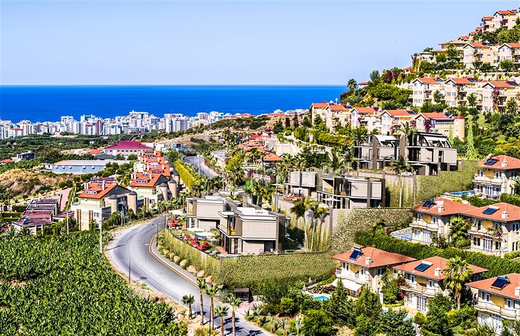 فلل للبيع بالاقساط في الانيا - مجمع قيد الانشاء -في كارجيجاك / الانيا 