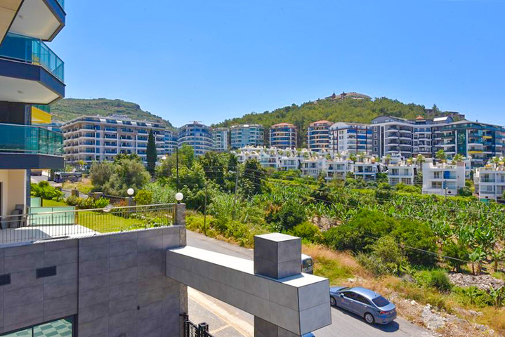 فيلا على البحر مباشرة -5 غرف وصالة -مسبح خاص -في كارجيجاك / الانيا 