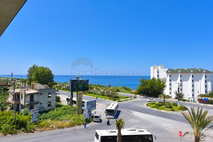 فيلا على البحر مباشرة -5 غرف وصالة -مسبح خاص -في كارجيجاك / الانيا 