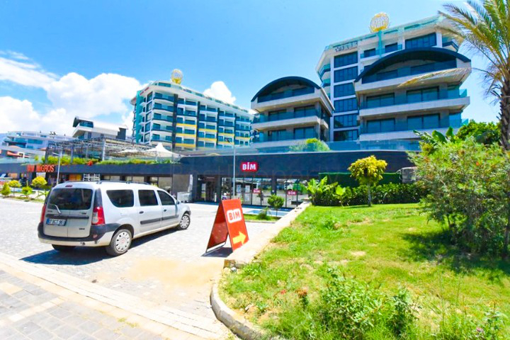 فيلا على البحر مباشرة -5 غرف وصالة -مسبح خاص -في كارجيجاك / الانيا 