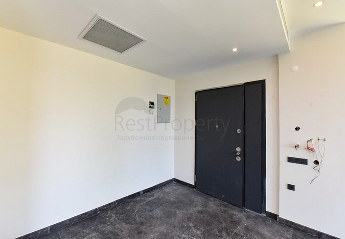 فيلا على البحر مباشرة -5 غرف وصالة -مسبح خاص -في كارجيجاك / الانيا 