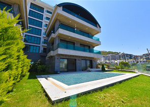 فيلا على البحر مباشرة -5 غرف وصالة -مسبح خاص -في كارجيجاك / الانيا 