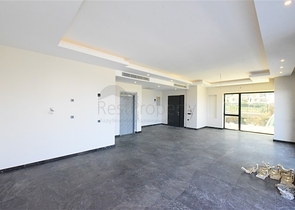 فيلا على البحر مباشرة -5 غرف وصالة -مسبح خاص -في كارجيجاك / الانيا 