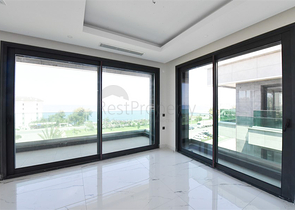 فيلا على البحر مباشرة -5 غرف وصالة -مسبح خاص -في كارجيجاك / الانيا 