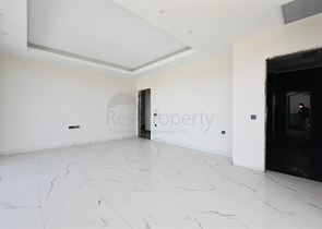 فيلا على البحر مباشرة -5 غرف وصالة -مسبح خاص -في كارجيجاك / الانيا 