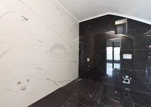 فيلا على البحر مباشرة -5 غرف وصالة -مسبح خاص -في كارجيجاك / الانيا 