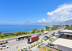 فيلا على البحر مباشرة -5 غرف وصالة -مسبح خاص -في كارجيجاك / الانيا 