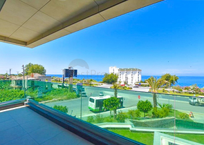 فيلا على البحر مباشرة -5 غرف وصالة -مسبح خاص -في كارجيجاك / الانيا 