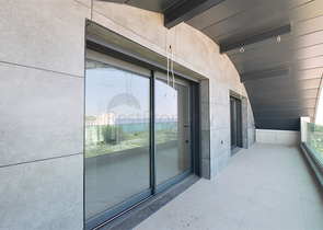 فيلا على البحر مباشرة -5 غرف وصالة -مسبح خاص -في كارجيجاك / الانيا 