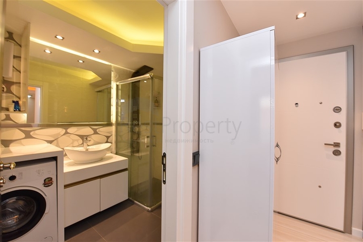 شقة 1+1 في مجمع في منطقة كارجيجاك متاحة للإيجار.